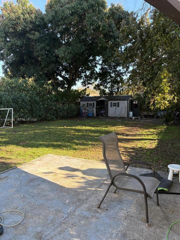 1758 SW 18th St, Miami, FL 33145