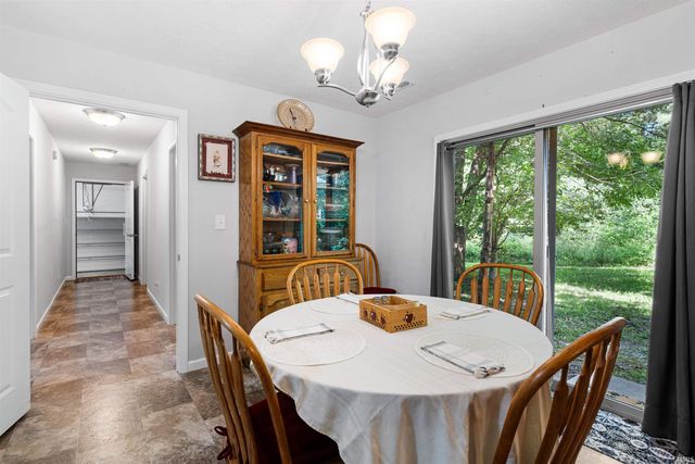 2067 N 400 East Road, Lafayette, IN 47905