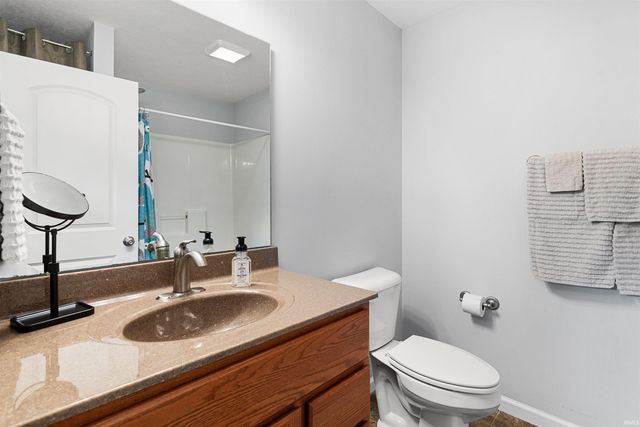 2067 N 400 East Road, Lafayette, IN 47905