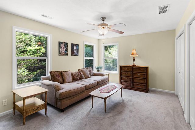 2067 N 400 East Road, Lafayette, IN 47905