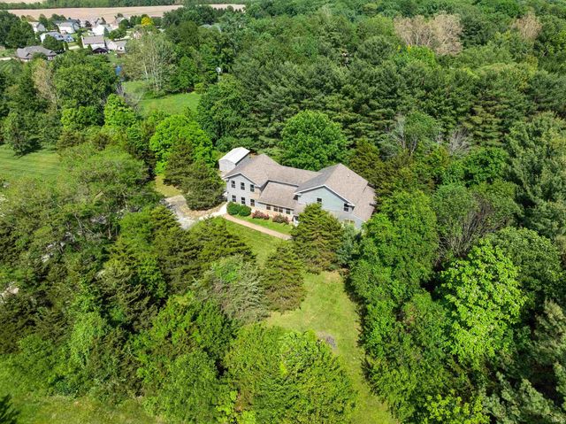 2067 N 400 East Road, Lafayette, IN 47905