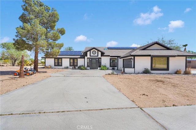 37077 Coyote Lake, Newberry Springs, CA 92365