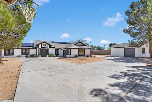 37077 Coyote Lake, Newberry Springs, CA 92365