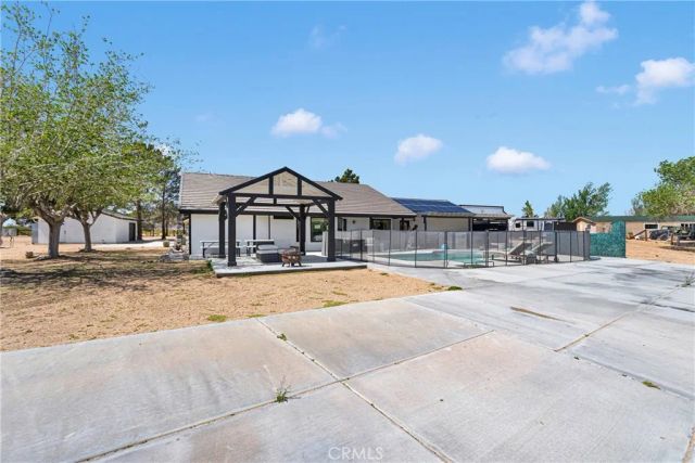 37077 Coyote Lake, Newberry Springs, CA 92365