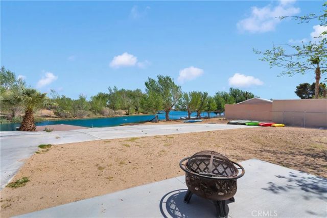 37077 Coyote Lake, Newberry Springs, CA 92365
