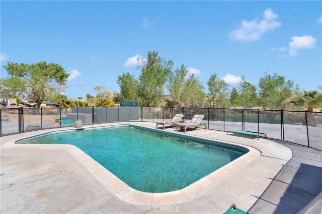 37077 Coyote Lake, Newberry Springs, CA 92365