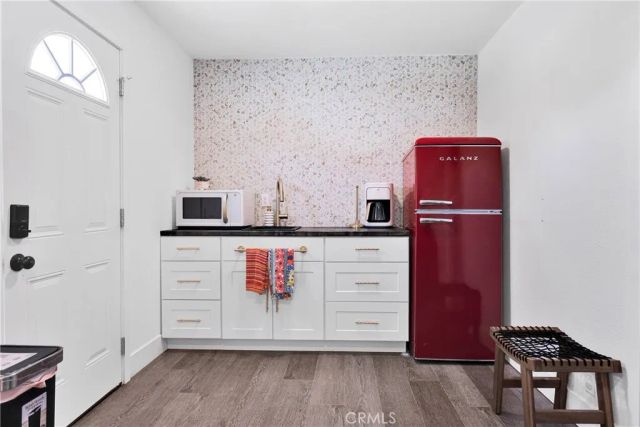 37077 Coyote Lake, Newberry Springs, CA 92365