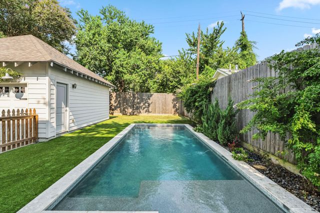 810 Allston Street, Houston, TX 77007