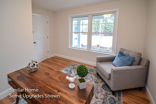 22 Edgewater Way, Brentwood, NH 03833