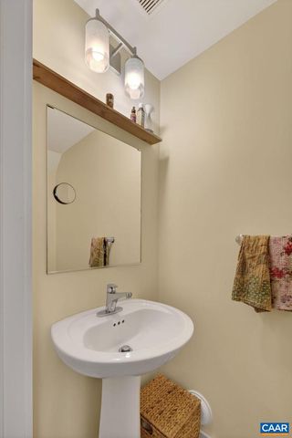 263 PENSHAW CT, Crozet, VA 22936