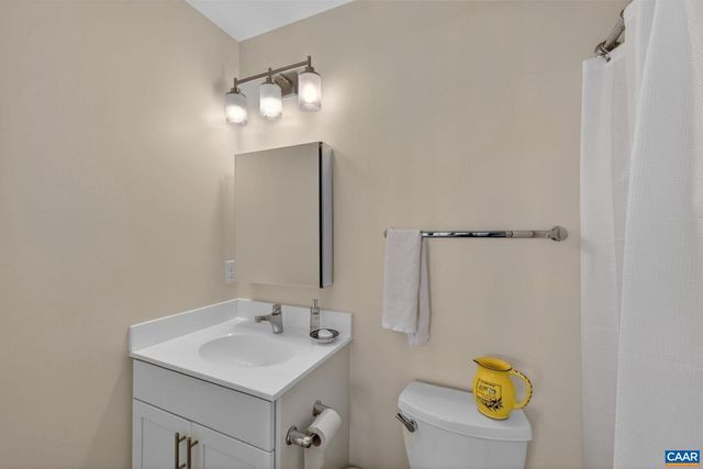 263 PENSHAW CT, Crozet, VA 22936