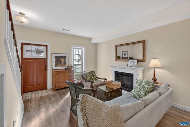 263 PENSHAW CT, Crozet, VA 22936