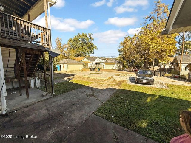 4141 W Market St, Louisville, KY 40212