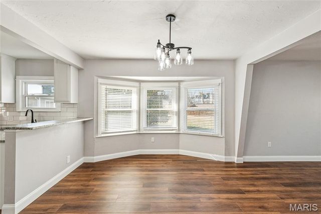 7250 Arsenal Street, Maplewood, MO 63143