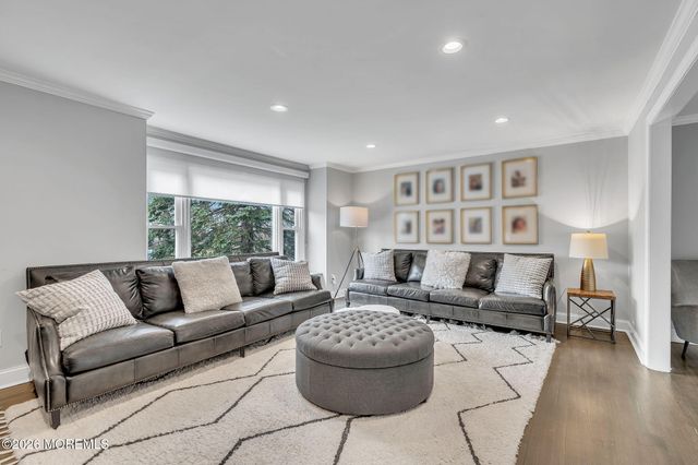 14 Hartshorne Road, Ocean Twp, NJ 07712