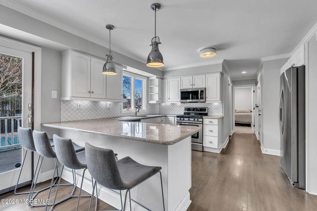 14 Hartshorne Road, Ocean Twp, NJ 07712