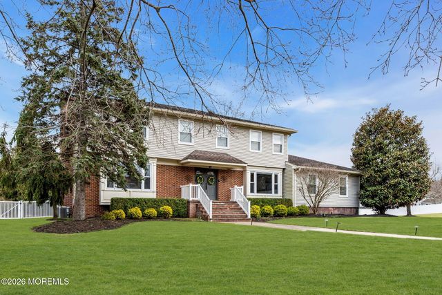 14 Hartshorne Road, Ocean Twp, NJ 07712