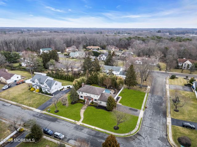 14 Hartshorne Road, Ocean Twp, NJ 07712