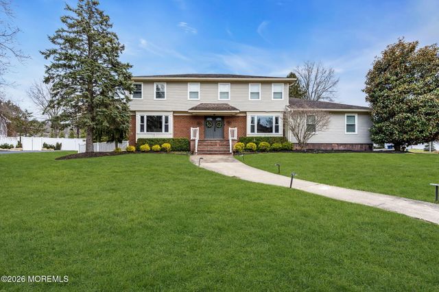 14 Hartshorne Road, Ocean Twp, NJ 07712