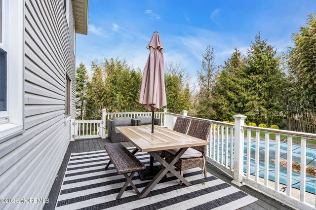 14 Hartshorne Road, Ocean Twp, NJ 07712