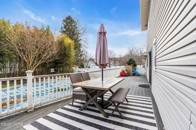 14 Hartshorne Road, Ocean Twp, NJ 07712