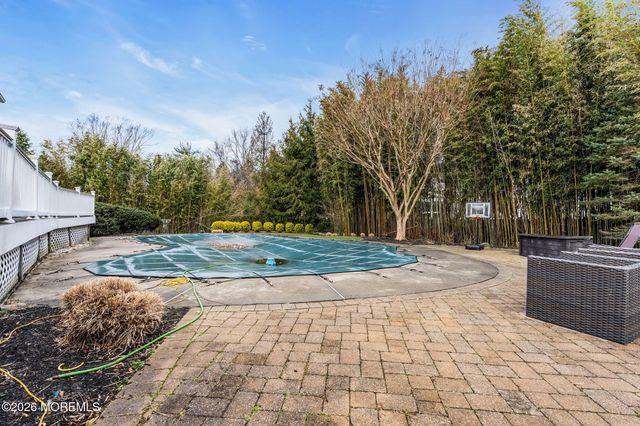 14 Hartshorne Road, Ocean Twp, NJ 07712