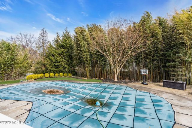 14 Hartshorne Road, Ocean Twp, NJ 07712