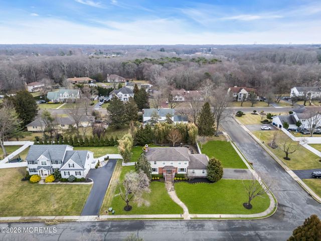 14 Hartshorne Road, Ocean Twp, NJ 07712
