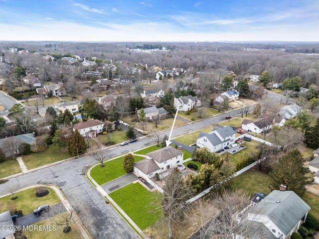 14 Hartshorne Road, Ocean Twp, NJ 07712