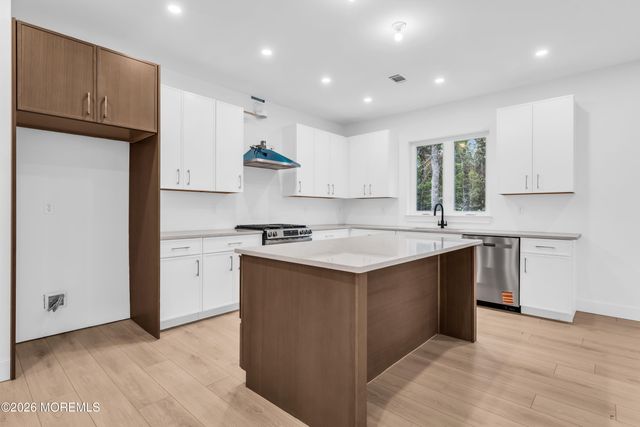 393 Southern Boulevard, Bayville, NJ 08721