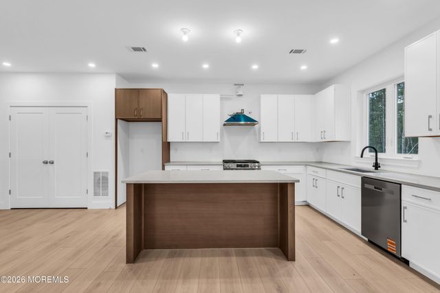 393 Southern Boulevard, Bayville, NJ 08721