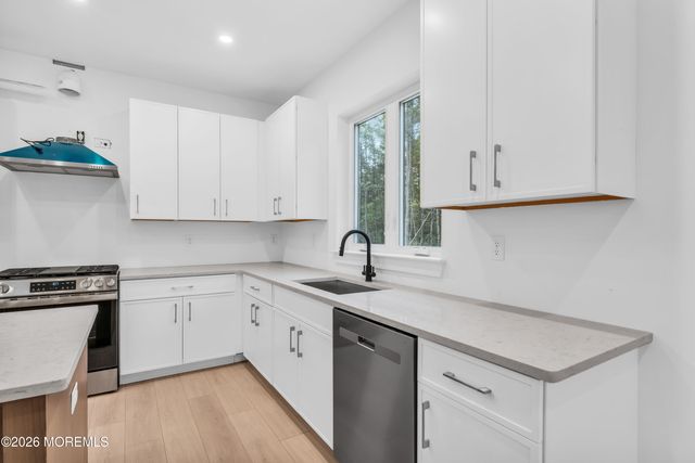 393 Southern Boulevard, Bayville, NJ 08721