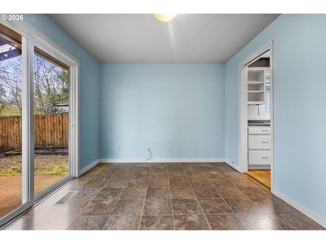 5536 COTTONWOOD Ct, Salem, OR 97306