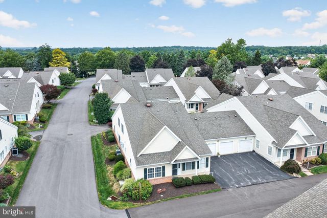 4690 BLUE GRASS LN, Macungie, PA 18062