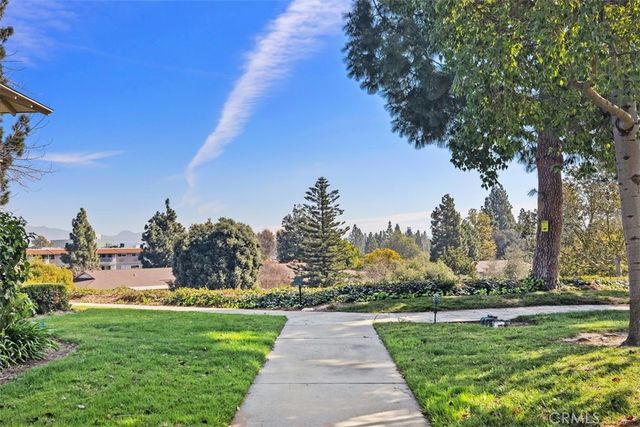 15 Via Castilla Q, Laguna Woods, CA 92637