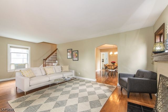 21 Burnett Ter, West Orange Twp., NJ 07052