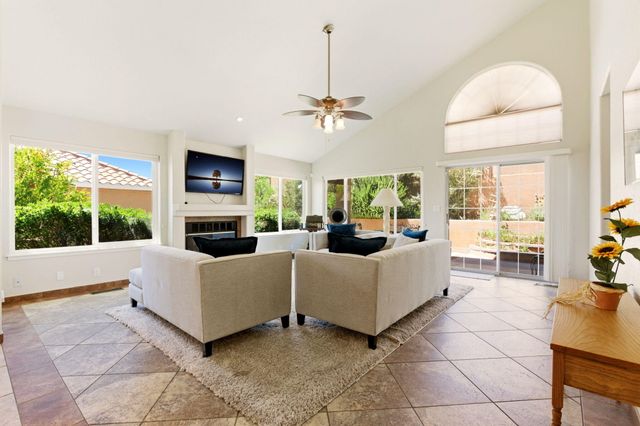 1124 Titleist Drive NE, Albuquerque, NM 87112