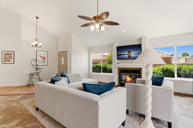1124 Titleist Drive NE, Albuquerque, NM 87112