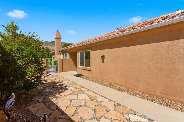 1124 Titleist Drive NE, Albuquerque, NM 87112
