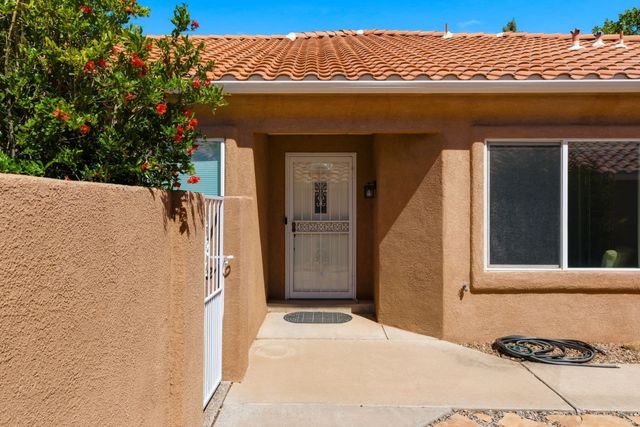 1124 Titleist Drive NE, Albuquerque, NM 87112