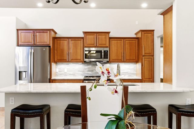 1124 Titleist Drive NE, Albuquerque, NM 87112