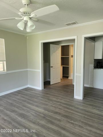 6442 BALLEJO Court N, Jacksonville, FL 32210