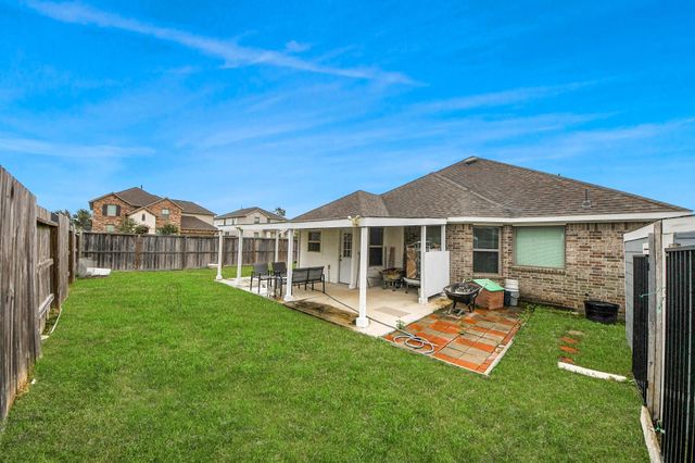 2610 Blue Abbott Drive, Fresno, TX 77545