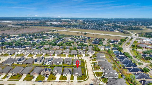 2610 Blue Abbott Drive, Fresno, TX 77545