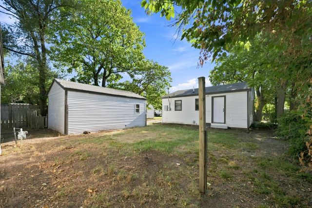 1527 S Sedgwick St, Wichita, KS 67213