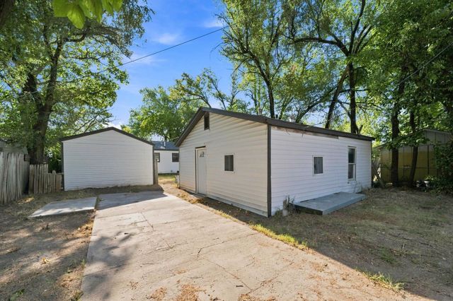 1527 S Sedgwick St, Wichita, KS 67213