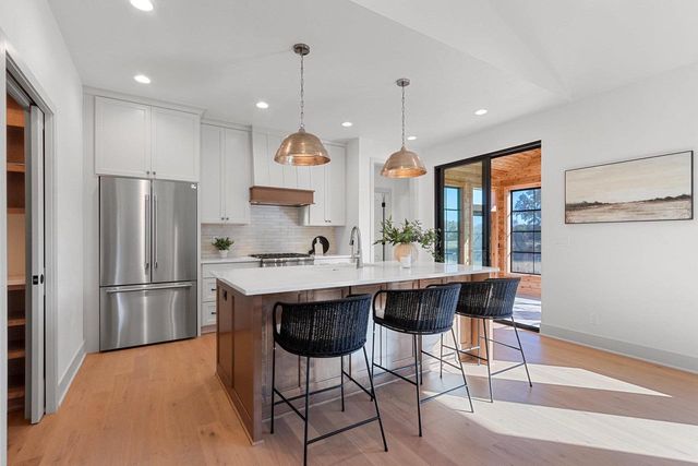 397 FARMHOUSE LANE, Combined Locks, WI 54113