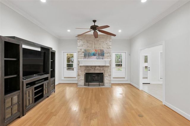 14 Wind River Drive, Conroe, TX 77384