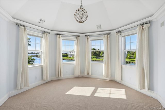 101 Jessup Lane, Westhampton Beach, NY 11978