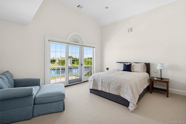 101 Jessup Lane, Westhampton Beach, NY 11978